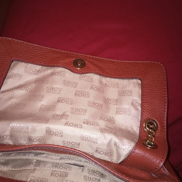 Michael Kors purse - Picture 9 of 11